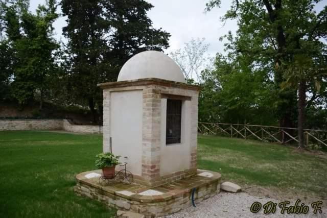 L' Antico Pozzo Country House Monsampietro Morico エクステリア 写真